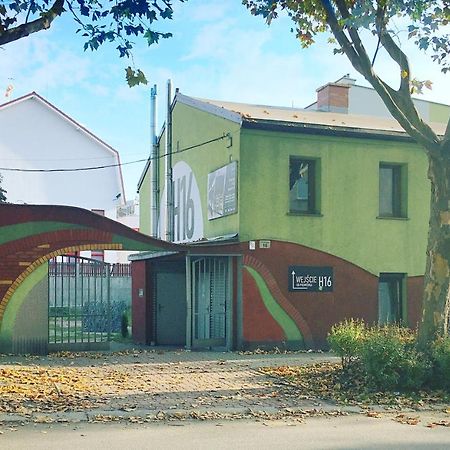 Wygodne Pokoje H16 Vandrerhjem Chorzów Eksteriør bilde