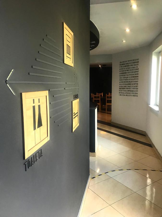 Wygodne Pokoje H16 Vandrerhjem Chorzów Eksteriør bilde